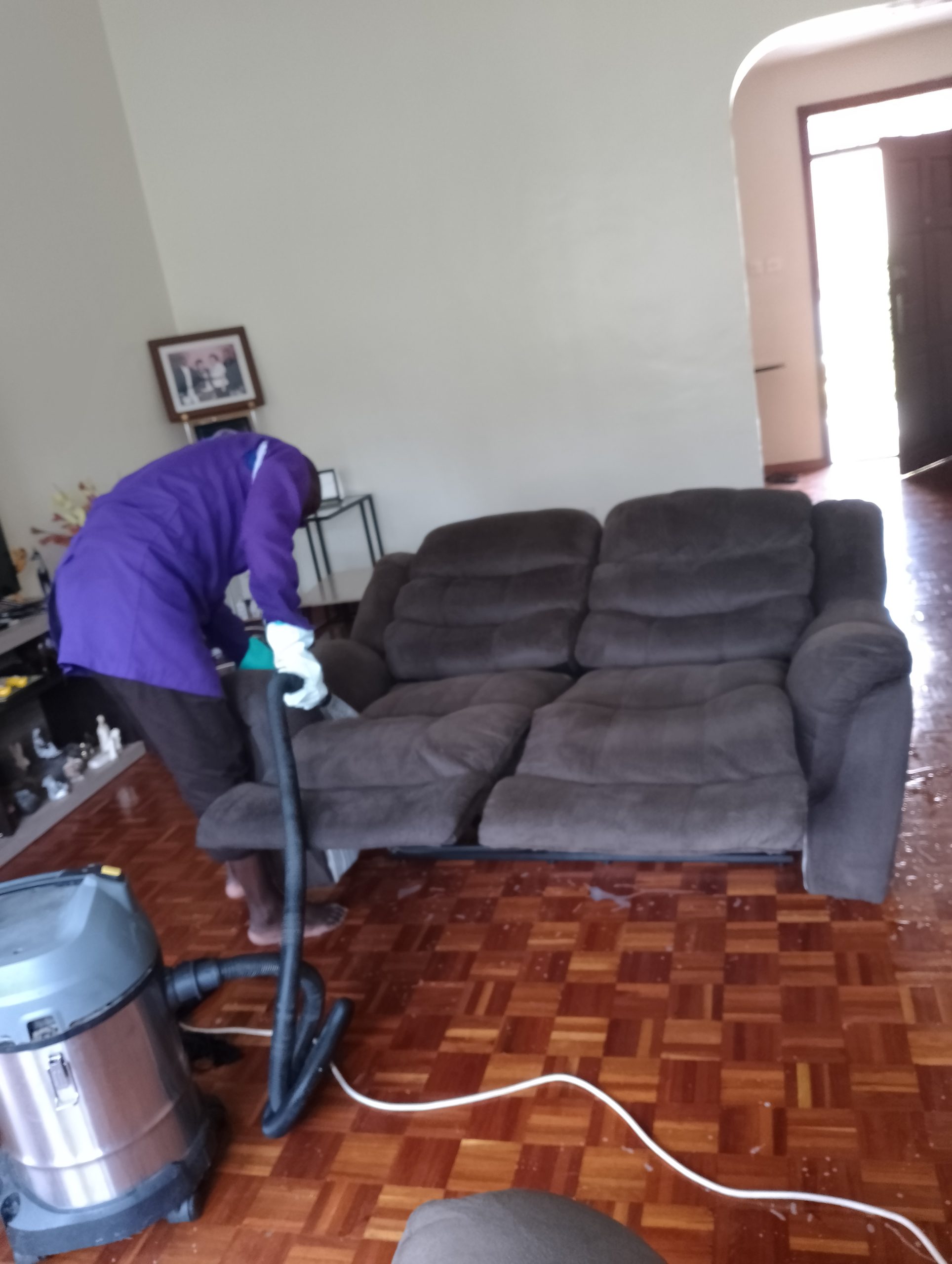 How To Clean A Sofa Set